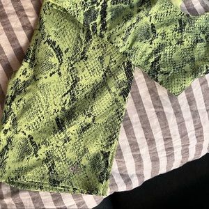 Alo Yoga snake print set